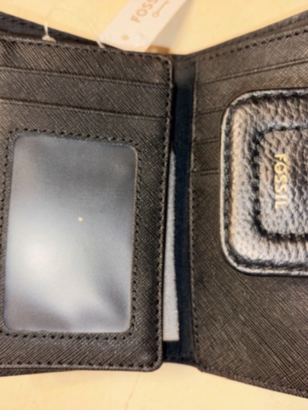 Fossil Wallet - Picture 2 of 4